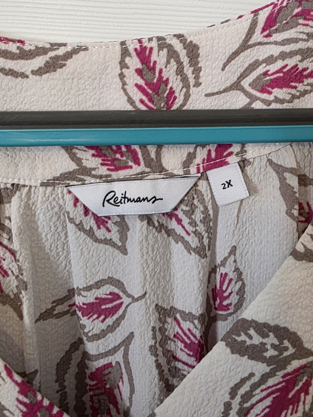 Reitmans Cream Blouse with Pink and Brown Leaf Print - Picture 4 of 6
